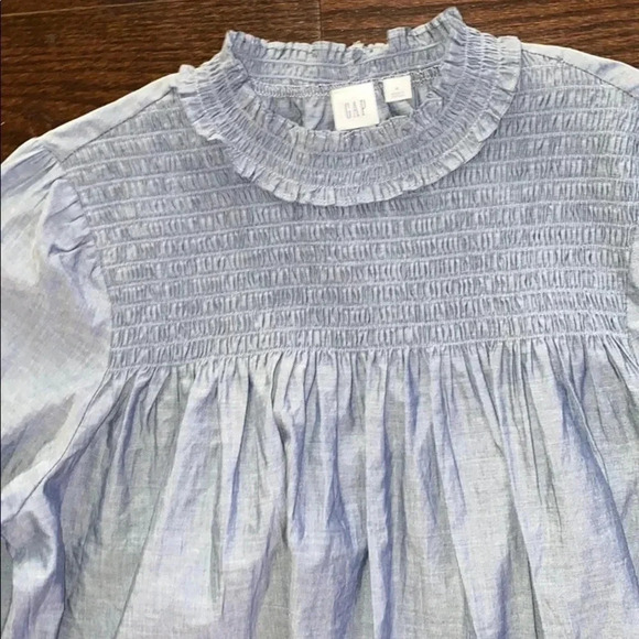 Gap Longsleeve high ruffle neck  top blouse M - Picture 3 of 10